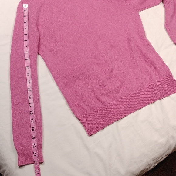 Charter Club women's 100% cashmere turtle neck sweater size small - Picture 9 of 10